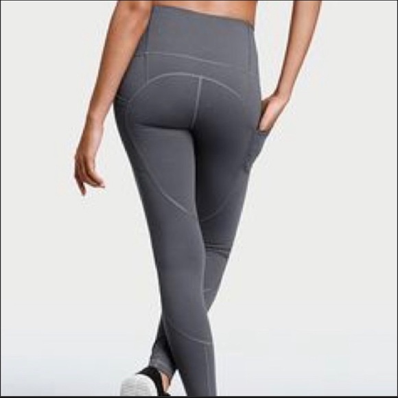 VS KNOCKOUT LEGGING SIZE XS - Picture 2 of 6